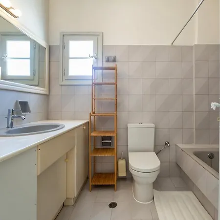 Paros Naousa Beachfront Villa *